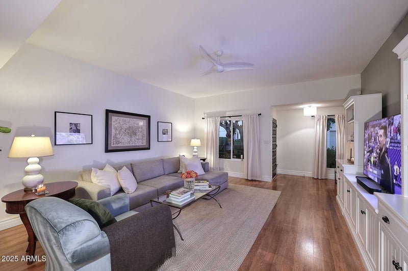5342 Las Casitas Pl, Phoenix, AZ 85016