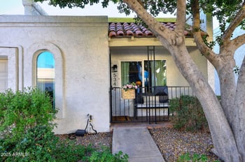 5342 Las Casitas Pl, Phoenix, AZ 85016