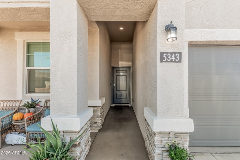 5343 Stargazer Pl, Laveen, AZ 85339