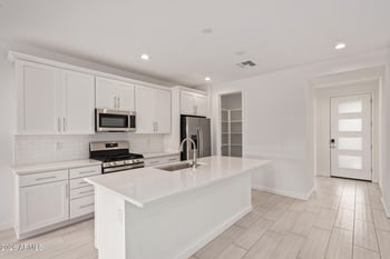5343 Royal Palm Rd, Glendale, AZ 85302