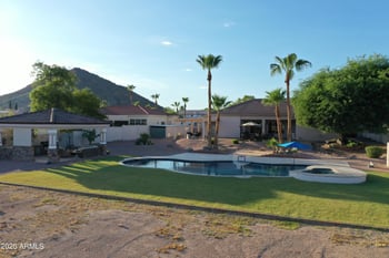 5343 Whispering Wind Dr, Glendale, AZ 85310
