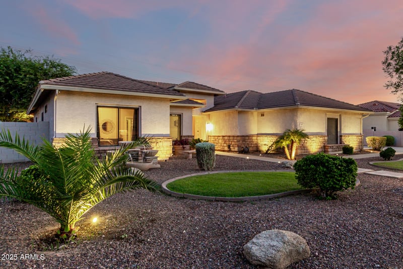 5343 Whispering Wind Dr, Glendale, AZ 85310