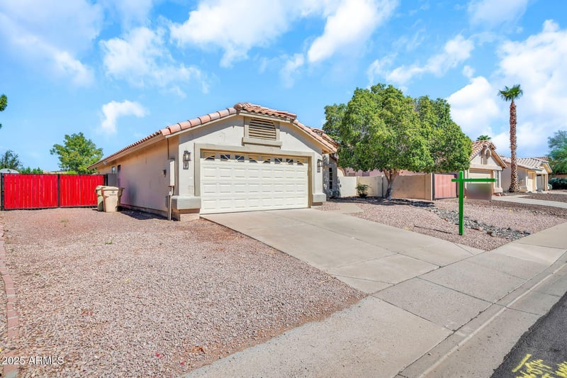 5344 Oraibi Dr, Glendale, AZ 85308