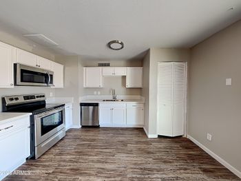 5344 W Banff Ln, Glendale, AZ 85306