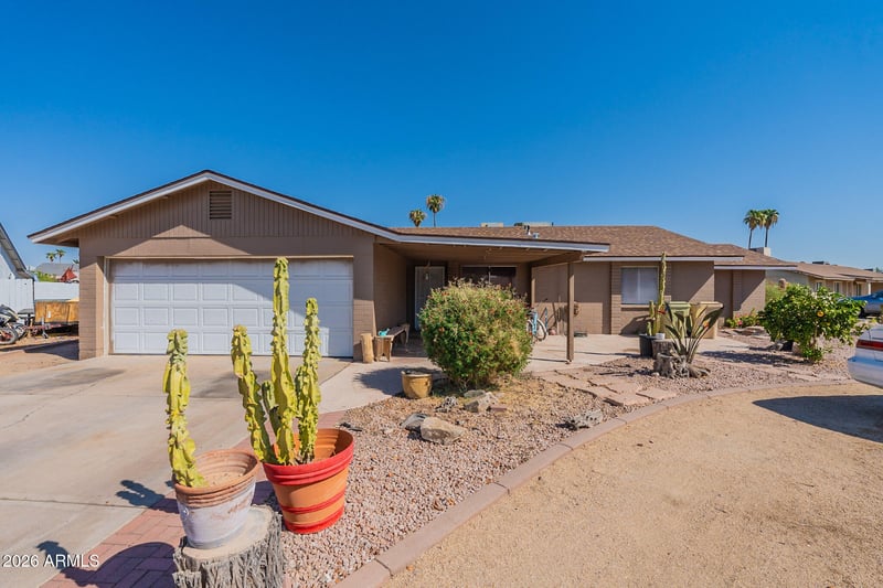 5344 W Mercer Ln, Glendale, AZ 85304