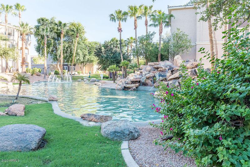 5345 E Van Buren St #122, Phoenix, AZ 85008
