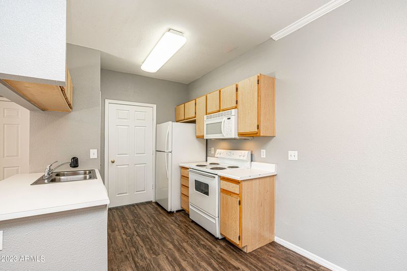 5345 E Van Buren St #266, Phoenix, AZ 85008