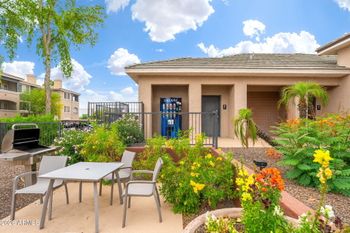 5345 E Van Buren St #364, Phoenix, AZ 85008