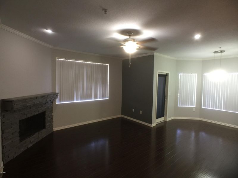5345 E Van Buren St #369, Phoenix, AZ 85008