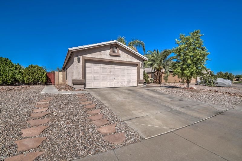 5345 N 77th Ln, Glendale, AZ 85303