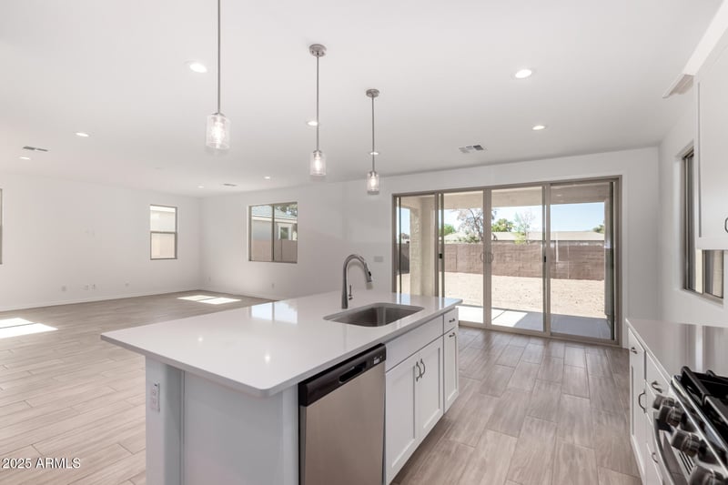 5346 Las Palmaritas Dr, Glendale, AZ 85302