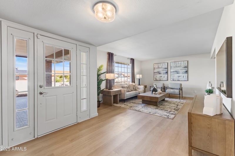 5349 Acapulco Ln, Glendale, AZ 85306