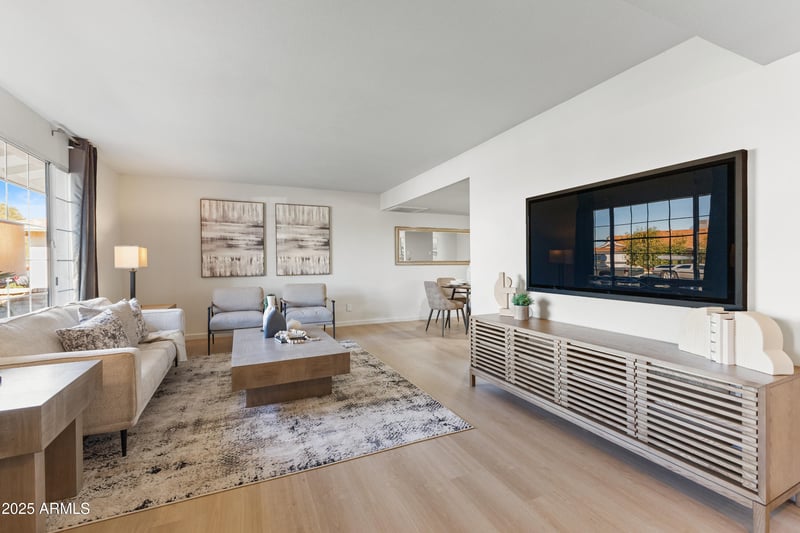 5349 Acapulco Ln, Glendale, AZ 85306