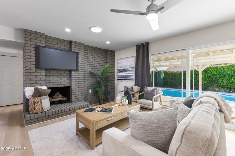 5349 Acapulco Ln, Glendale, AZ 85306