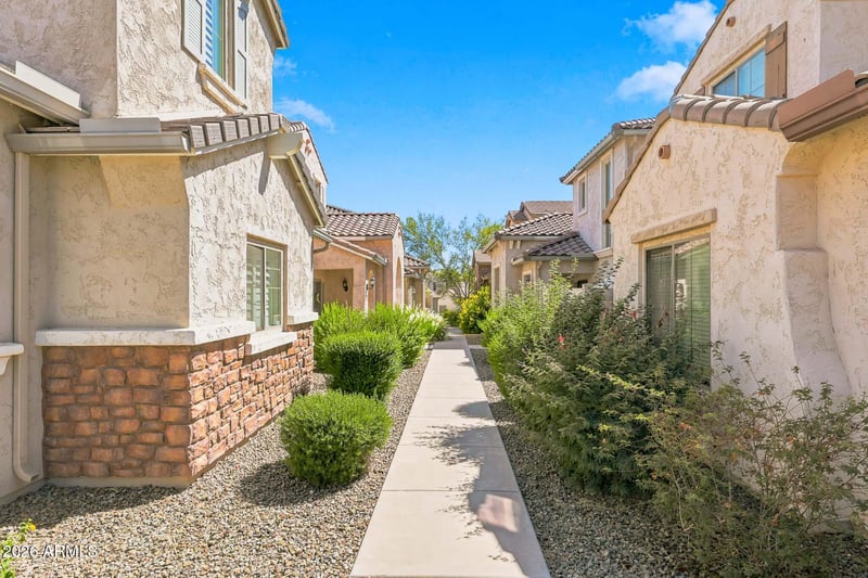 5349 W Molly Ln, Phoenix, AZ 85083