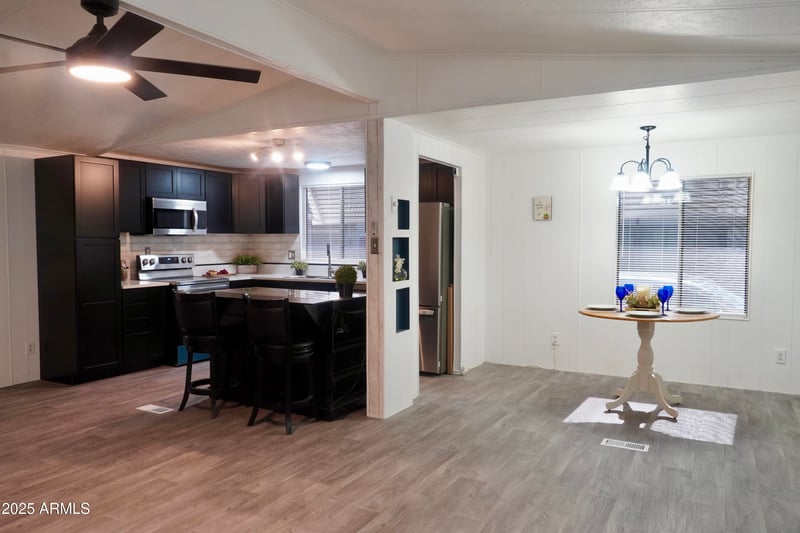 535 Alma School Rd #115, Mesa, AZ 85210