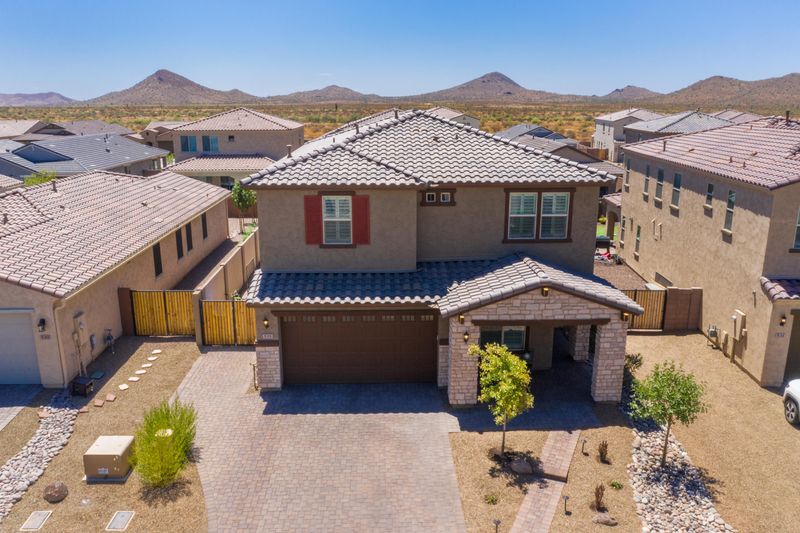 535 E Pasaro Dr, Phoenix, AZ 85085