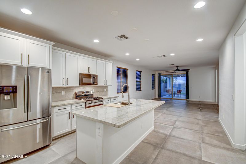 535 S 107th Dr, Avondale, AZ 85323