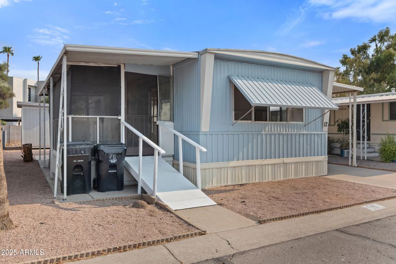 535 S Alma School Rd #12, Mesa, AZ 85210
