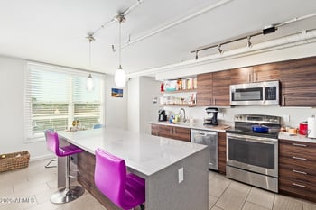 535 Thomas Rd #208, Phoenix, AZ 85013