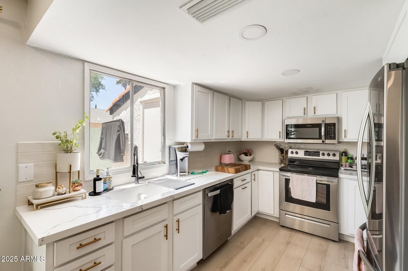5350 3rd Ave, Phoenix, AZ 85013