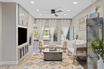 5350 Deer Valley Dr #1250, Phoenix, AZ 85054