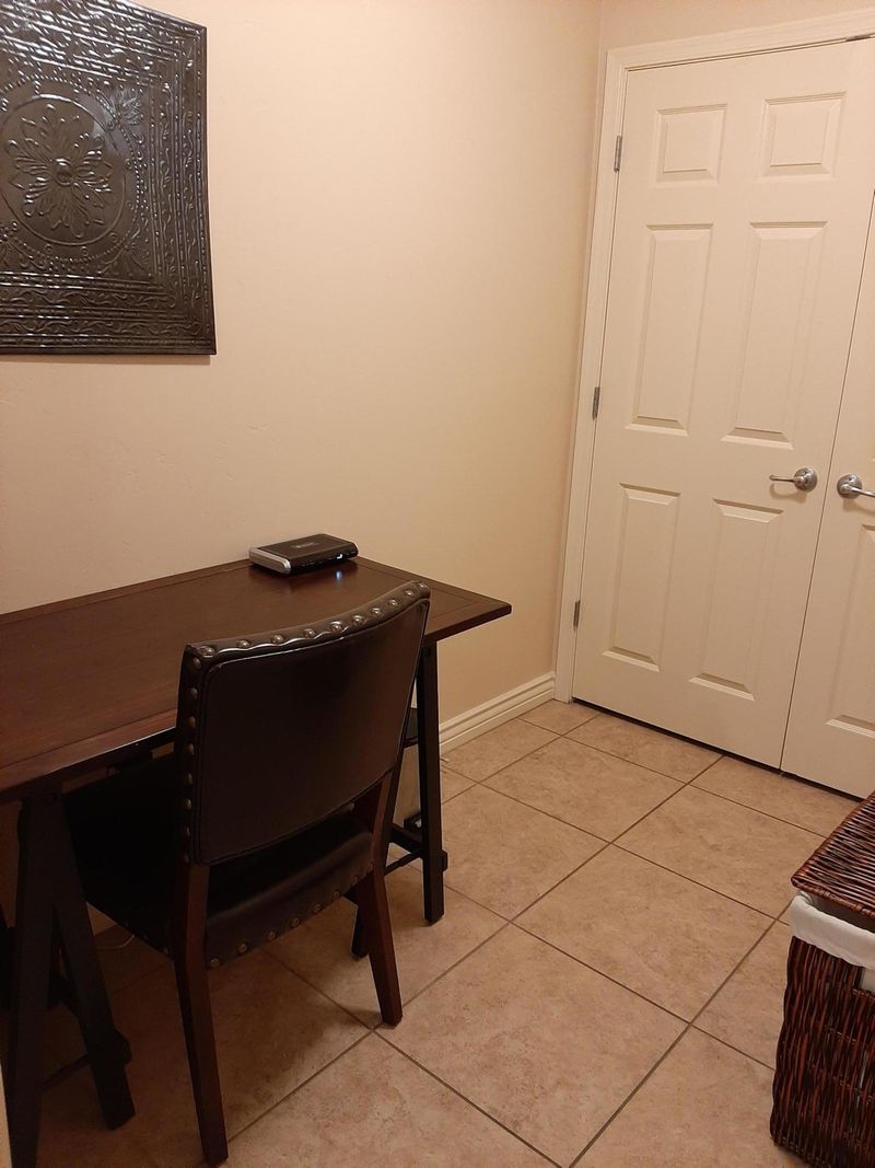 5350 E Deer Valley Dr #1422, Phoenix, AZ 85054