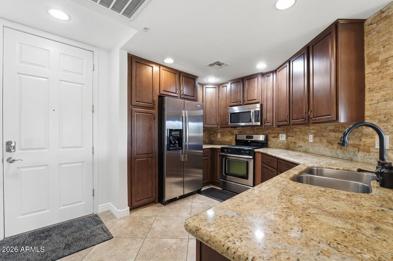5350 E Deer Valley Dr #3255, Phoenix, AZ 85054