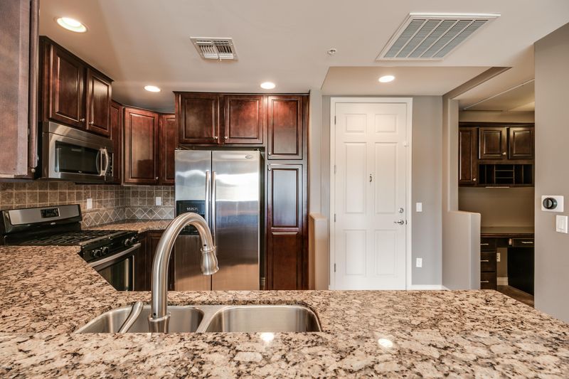 5350 E Deer Valley Dr #4263, Phoenix, AZ 85054