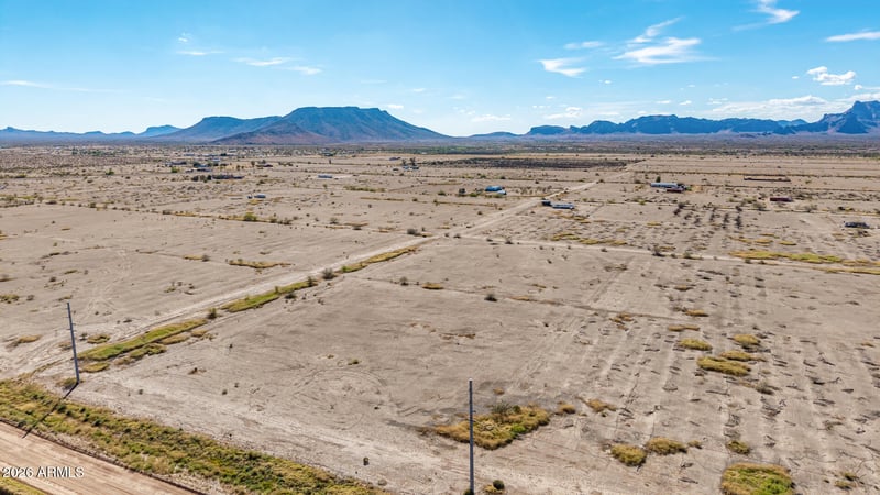 53502 Baseline Rd #167, Tonopah, AZ 85354