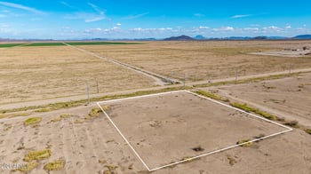 53502 Baseline Rd #167, Tonopah, AZ 85354