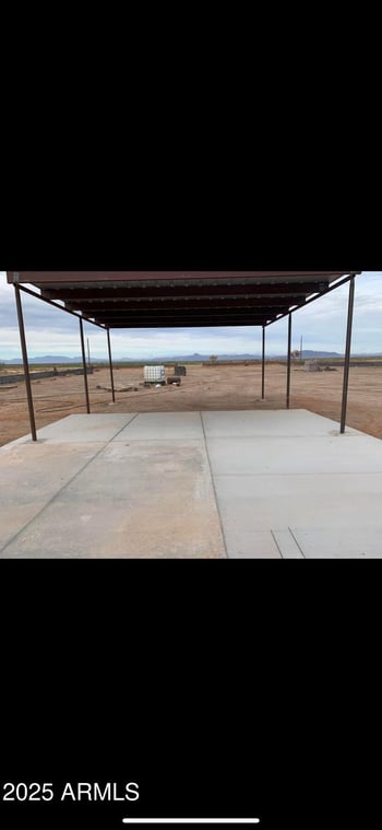 53506 Baseline Rd #169, Tonopah, AZ 85354