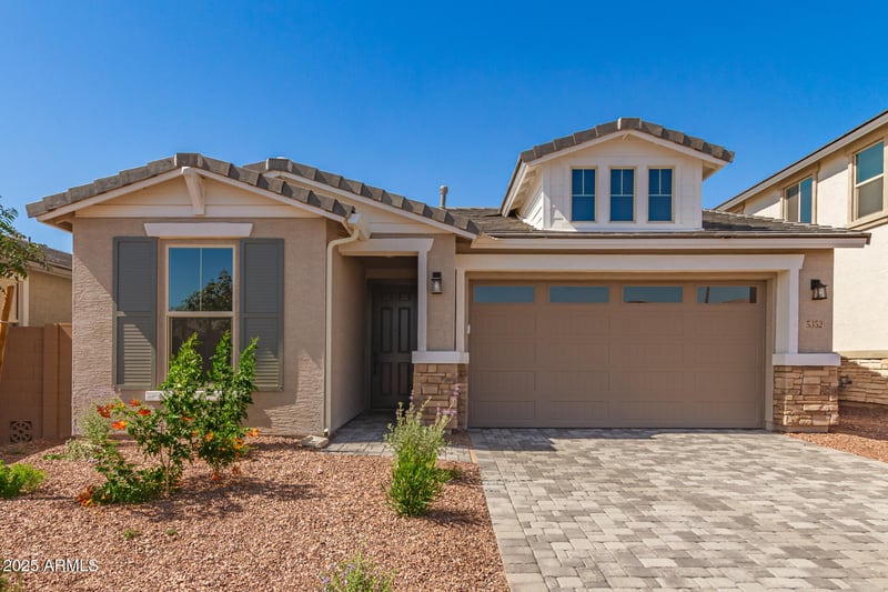 5352 Las Palmaritas Dr, Glendale, AZ 85302