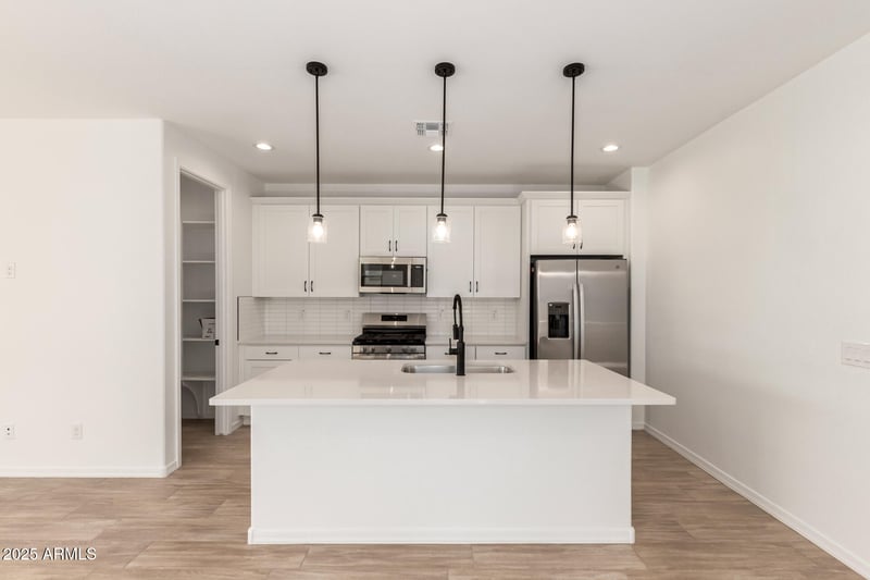 5352 Las Palmaritas Dr, Glendale, AZ 85302