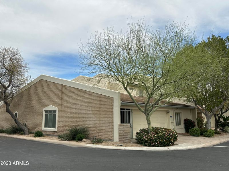 5360 N 20th St, Phoenix, AZ 85016