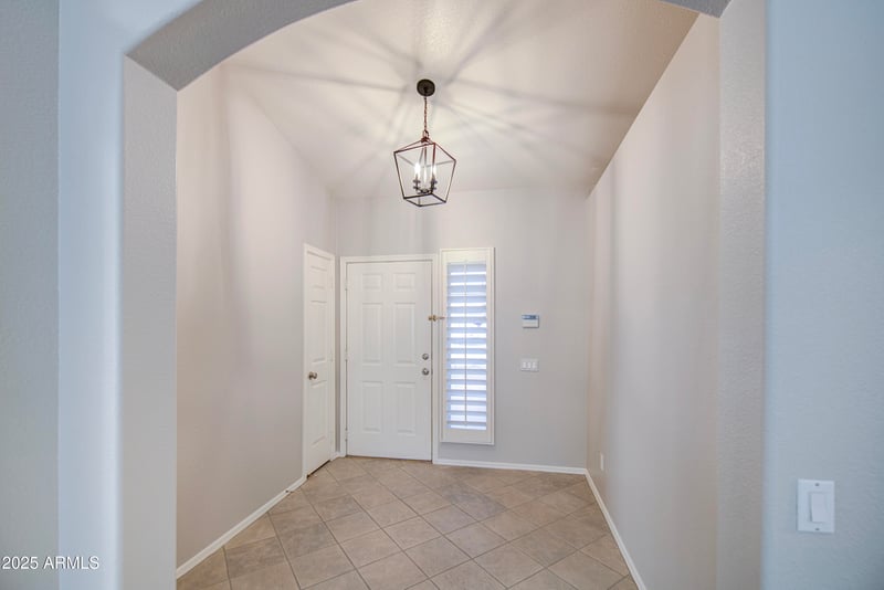 5361 Saragosa St, Chandler, AZ 85226