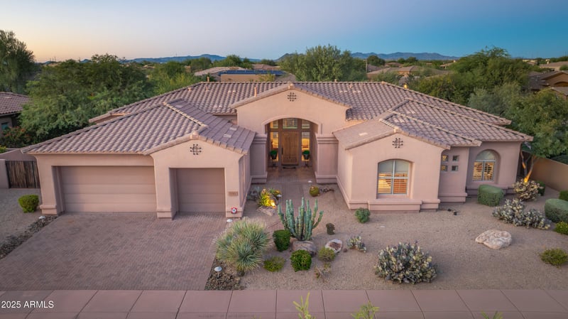 5362 Herrera Dr, Phoenix, AZ 85054