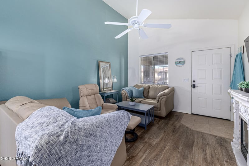 537 Delaware Dr #221, Apache Junction, AZ 85120