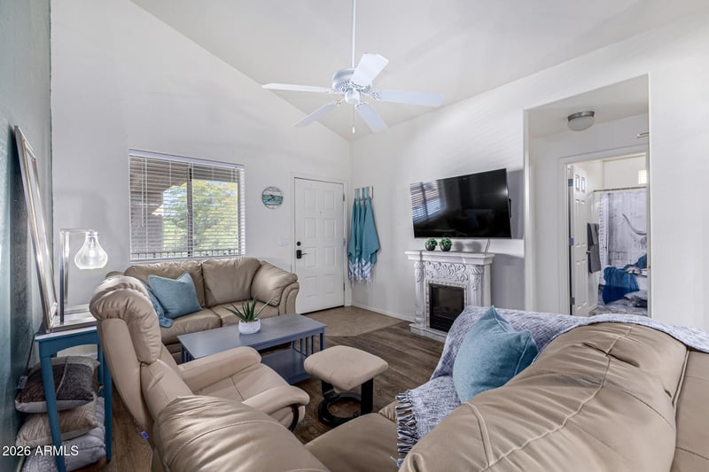 537 Delaware Dr #221, Apache Junction, AZ 85120