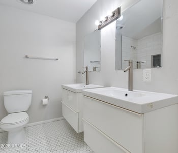 537 Laguna Dr, Tempe, AZ 85282