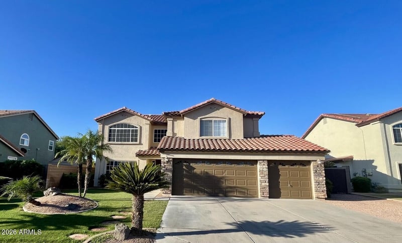 537 Lakeview Dr, San Tan Valley, AZ 85143