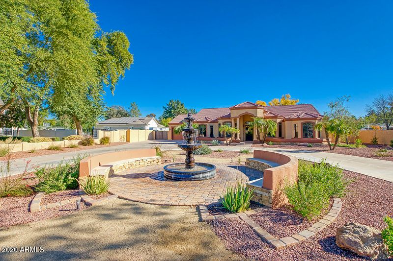 537 N Riata St, Gilbert, AZ 85234