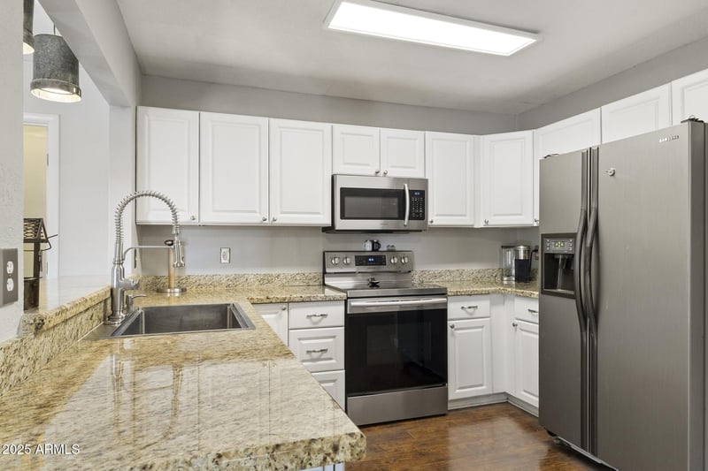537 Posada Ave, Mesa, AZ 85210