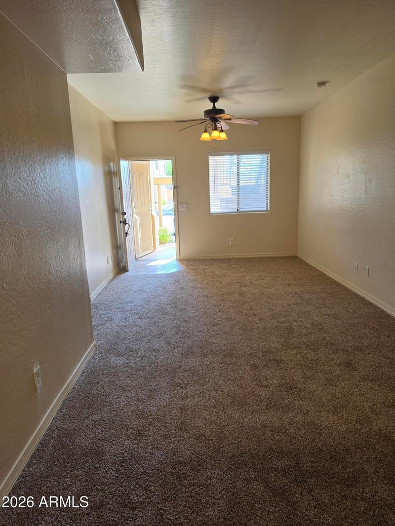 537 Delaware Dr #104, Apache Junction, AZ 85120