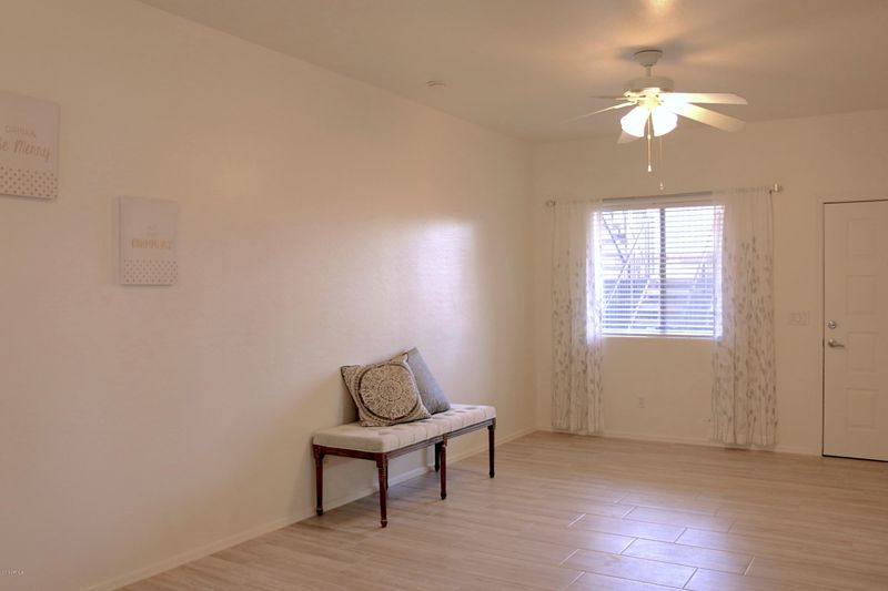 537 S Delaware Dr #111, Apache Junction, AZ 85120