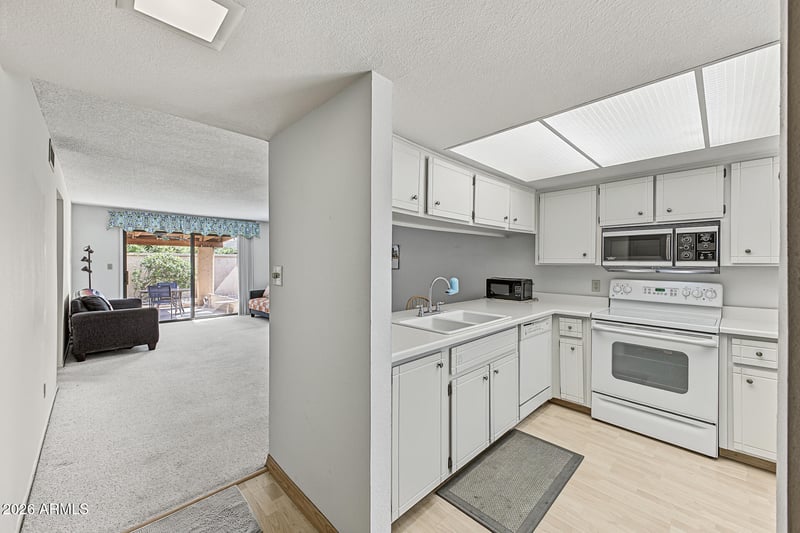 537 S Palo Verde Way, Mesa, AZ 85208