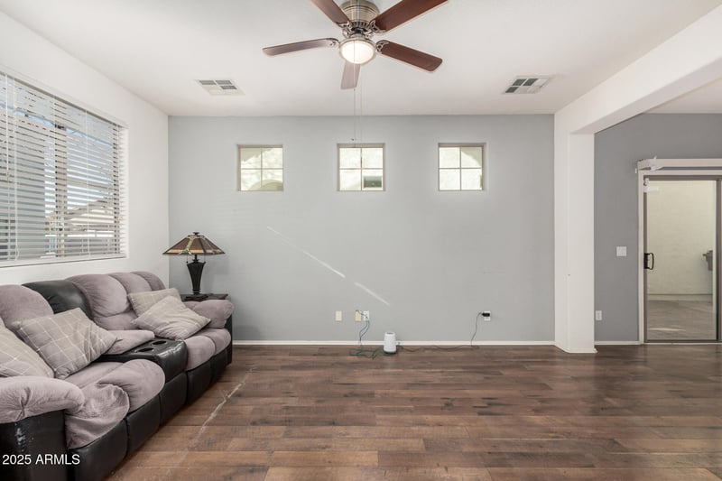 5374 Chisum Trl, Phoenix, AZ 85083