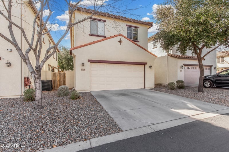 5374 Chisum Trl, Phoenix, AZ 85083