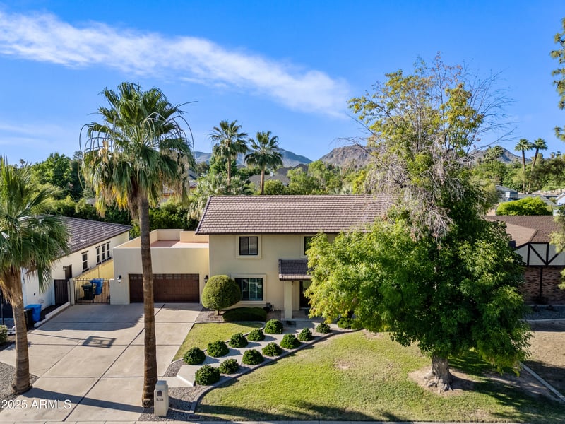 538 Las Palmaritas Dr, Phoenix, AZ 85021