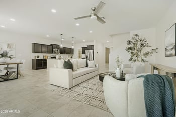 538 W Tallula Trl, San Tan Valley, AZ 85140